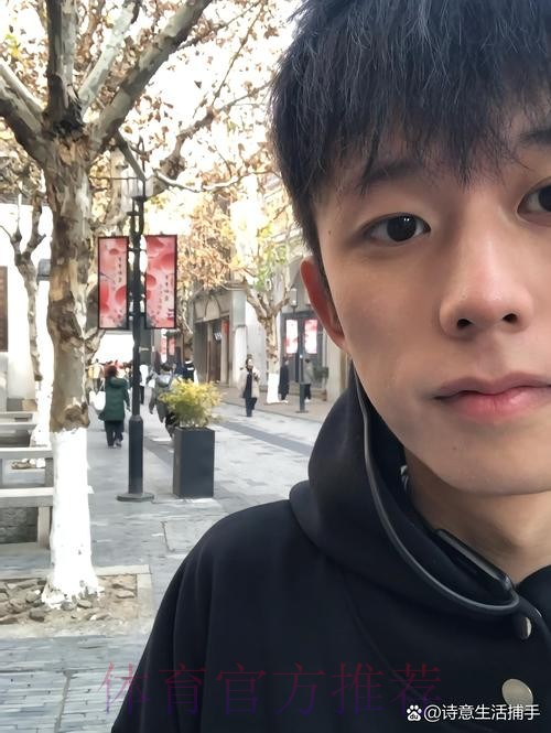 记者:今夏如果有机会的话 巴黎会追逐罗德里戈 记者:今夏如果有机会的话 巴黎会追逐罗德里戈